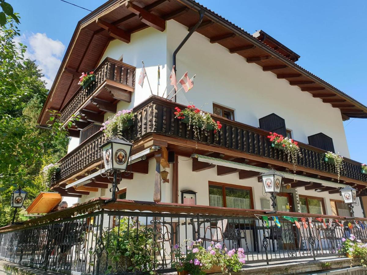 Tattoo Pension Mit Restaurant Und Tattoo-Studio Mörtschach Dış mekan fotoğraf